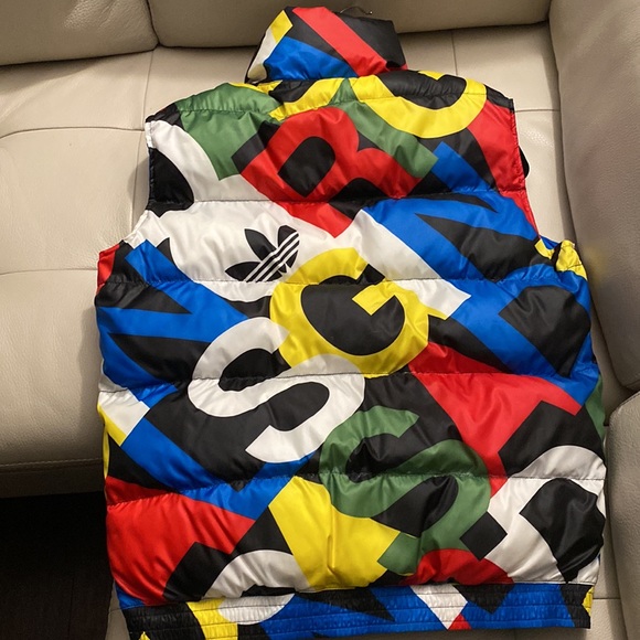 Vintage Adidas Puffer Vest. - Picture 2 of 7